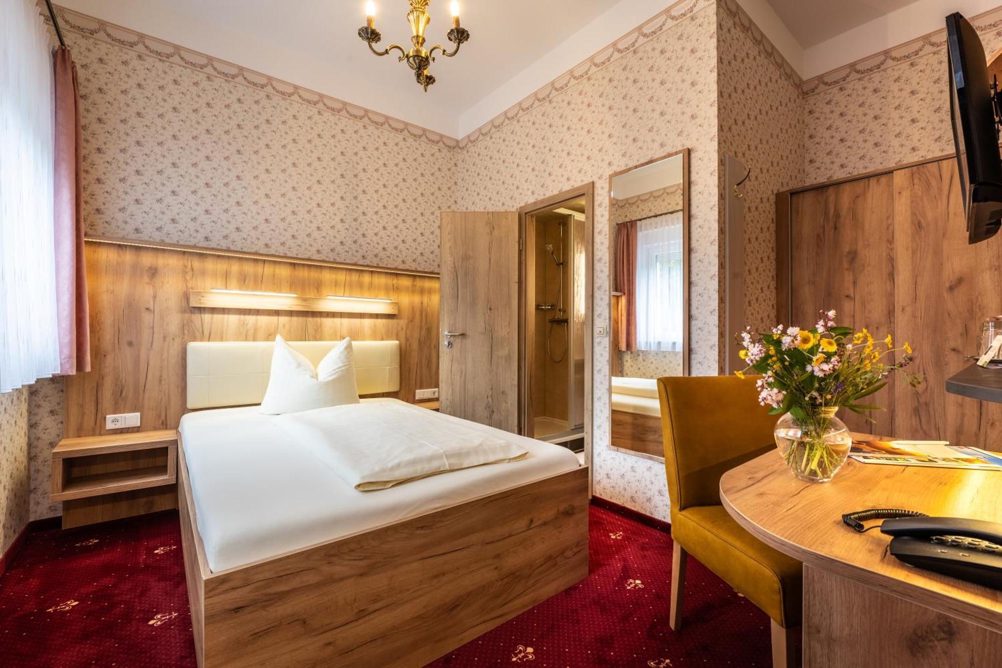 Flair Hotel Villa Ilske Бад-Кёзен Экстерьер фото